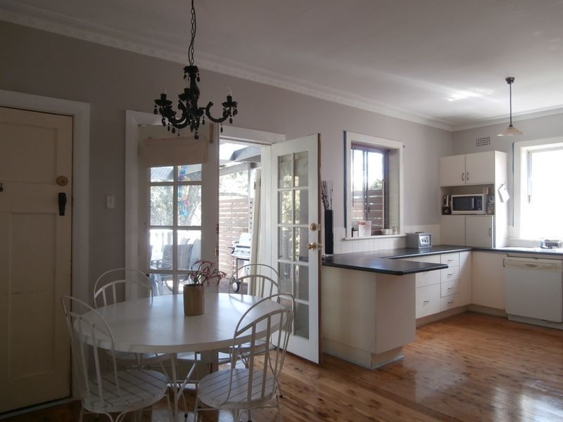 278 Piper Street, Bathurst NSW 2795