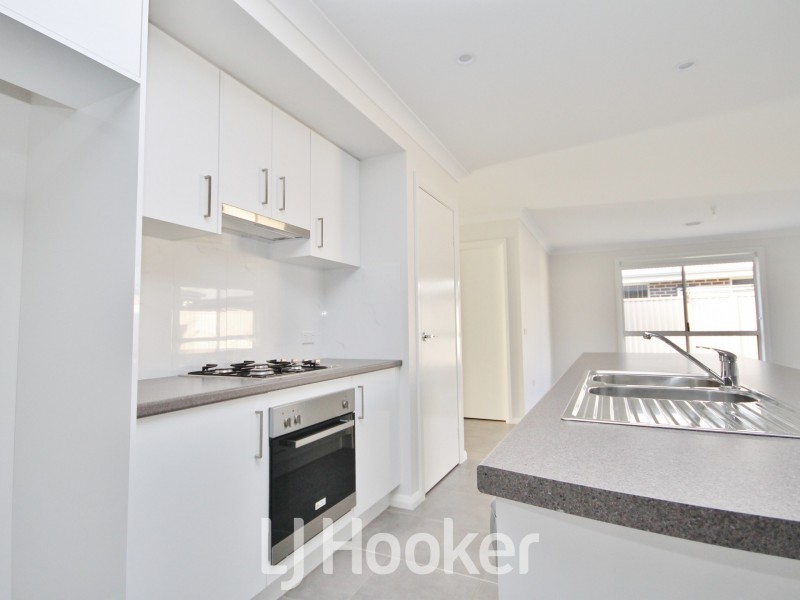 11 Amber Close, Kelso NSW 2795