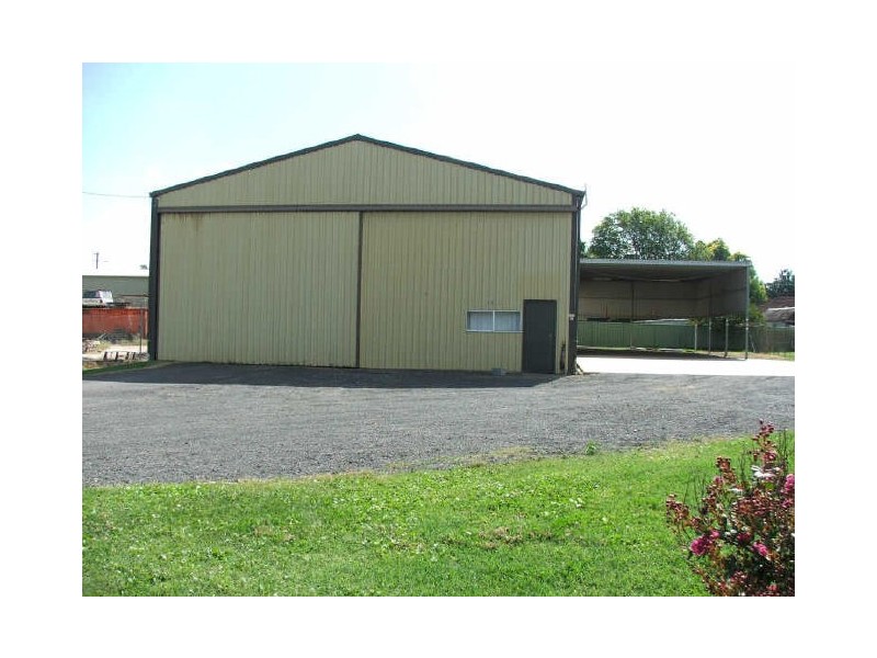 17 Kirkcaldy Street, Bathurst NSW 2795