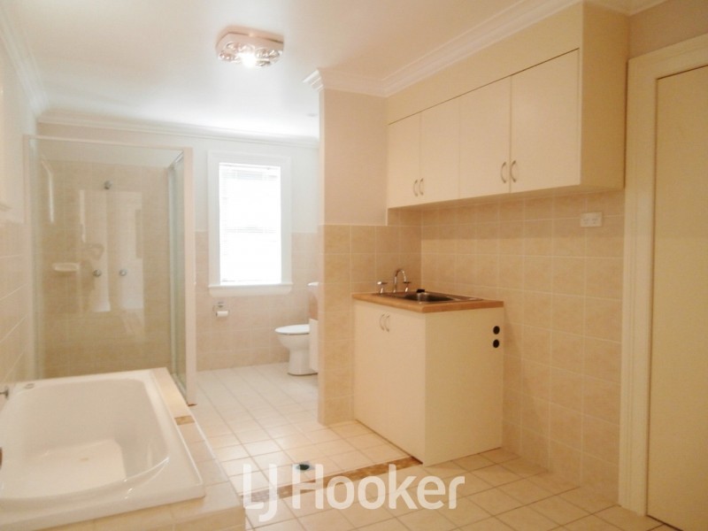 164 Piper Street, Bathurst NSW 2795