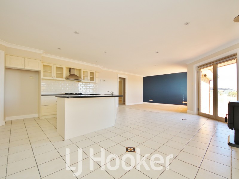 33 Endurance Court, Llanarth NSW 2795