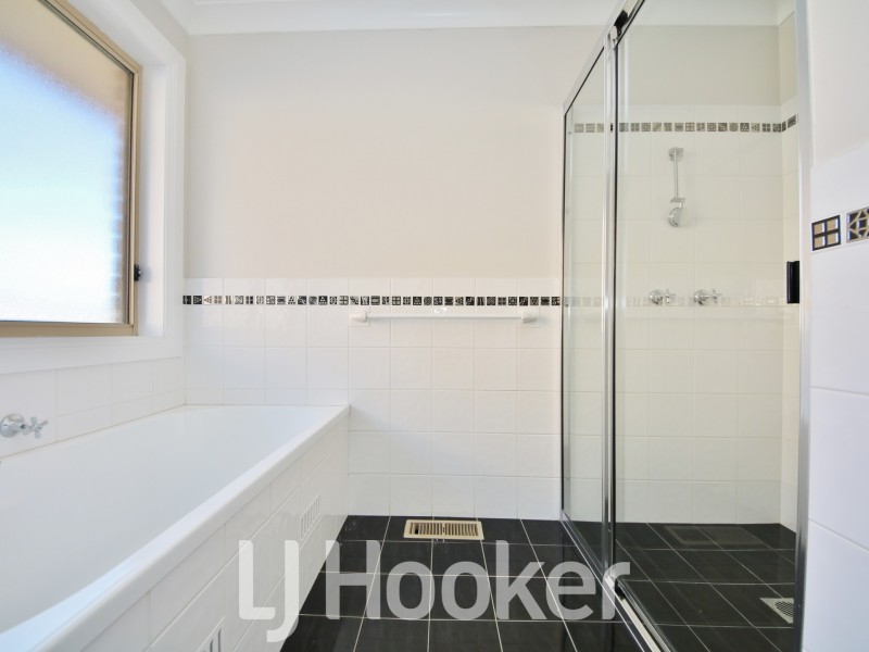 33 Endurance Court, Llanarth NSW 2795