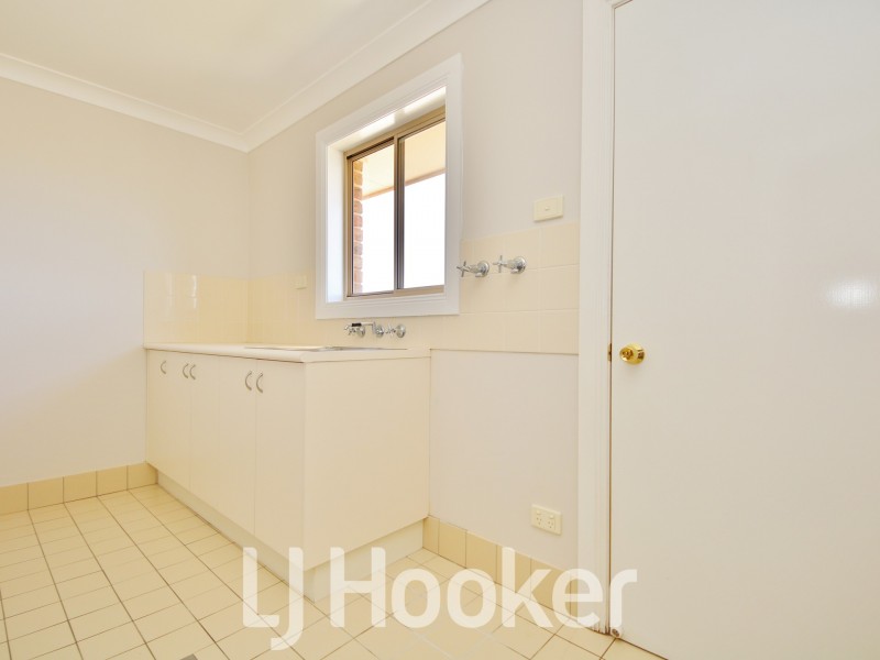 33 Endurance Court, Llanarth NSW 2795