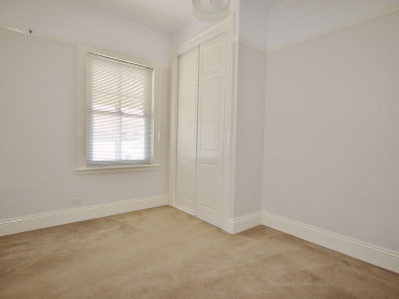 164 Piper Street, Bathurst NSW 2795