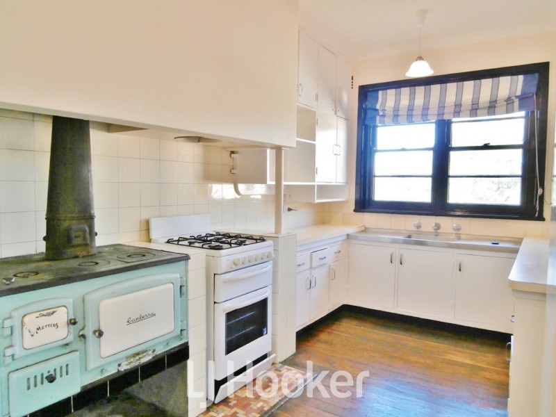 277 Peel Street, Bathurst NSW 2795