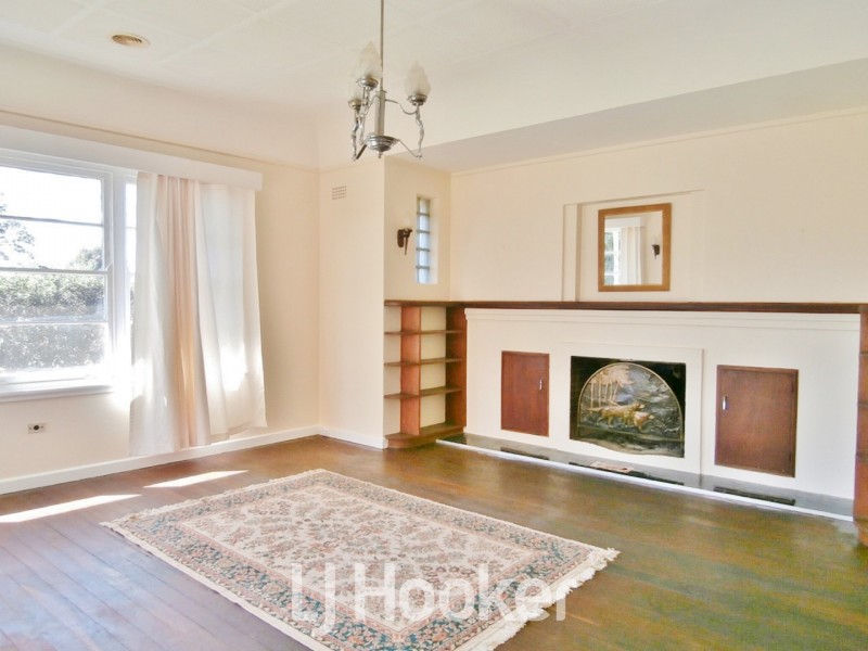 277 Peel Street, Bathurst NSW 2795