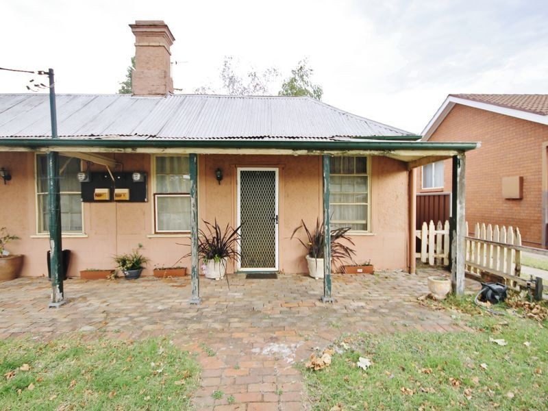 146 Seymour Street, Bathurst NSW 2795