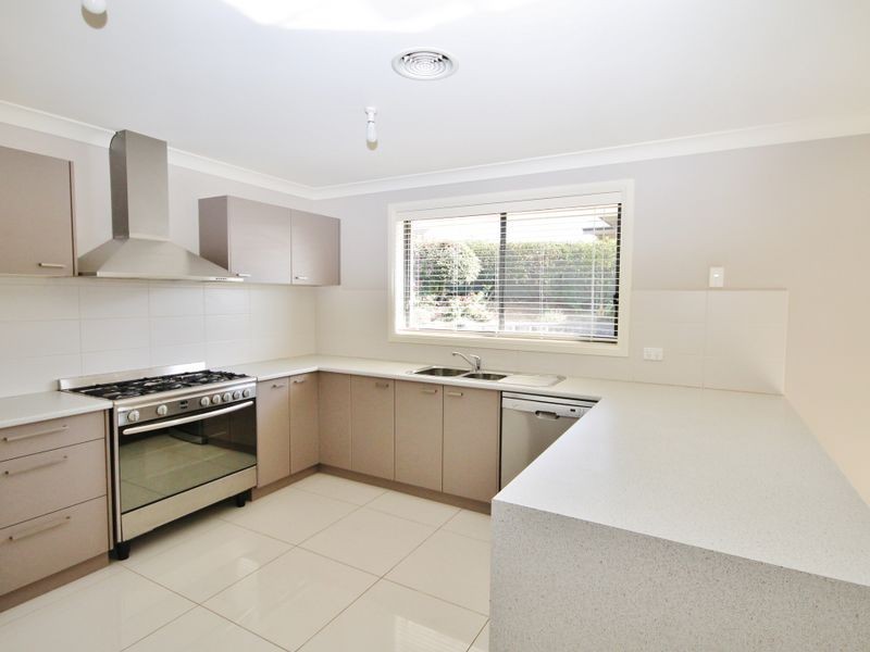 4 Colonial Circuit, Kelso NSW 2795