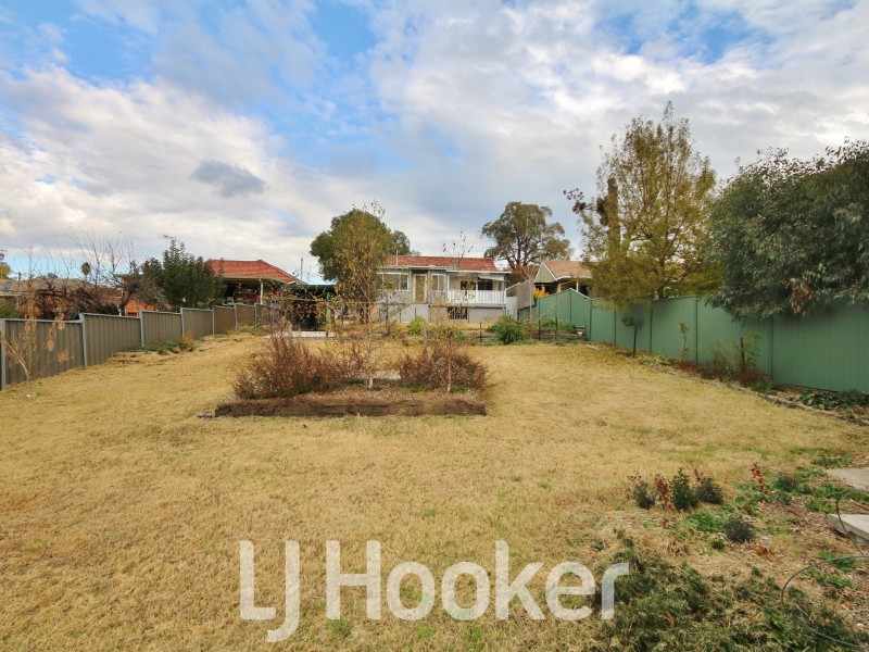 15 Rosehill Street, West Bathurst NSW 2795
