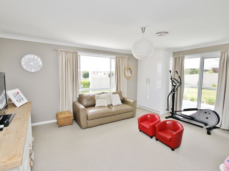 5 Coolabah Close, Kelso NSW 2795