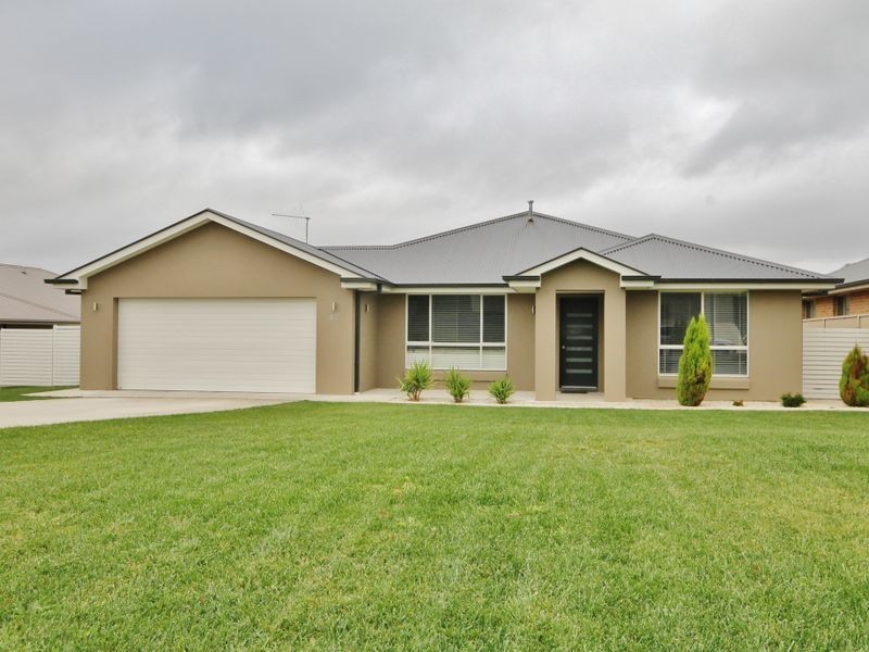 41 Cheviot Drive, Kelso NSW 2795