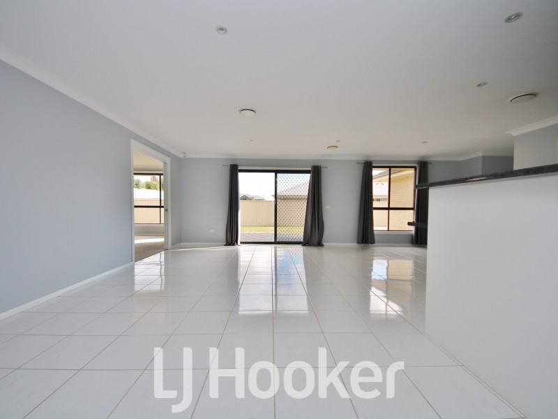 46 Cheviot Drive, Kelso NSW 2795