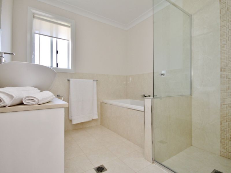 8 Jade Close, Kelso NSW 2795