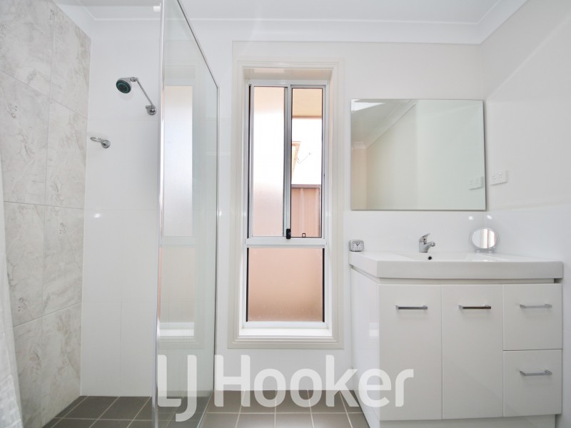 7 Dees Close, Gormans Hill NSW 2795