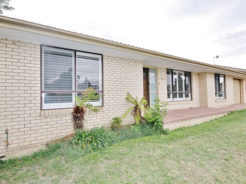 65 Tandora Street, Kelso NSW 2795