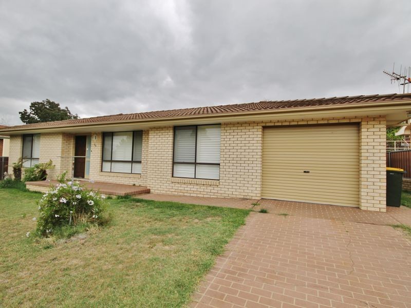 65 Tandora Street, Kelso NSW 2795