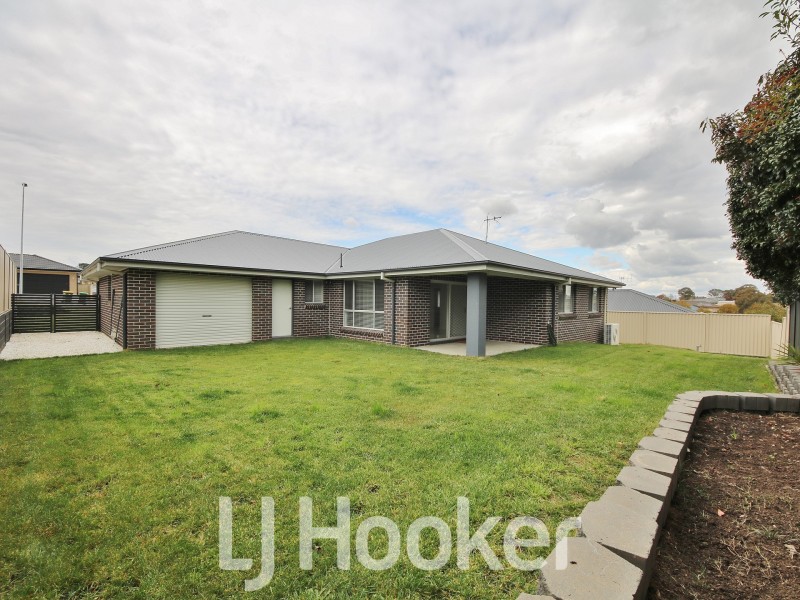 13 Cheviot Drive, Kelso NSW 2795