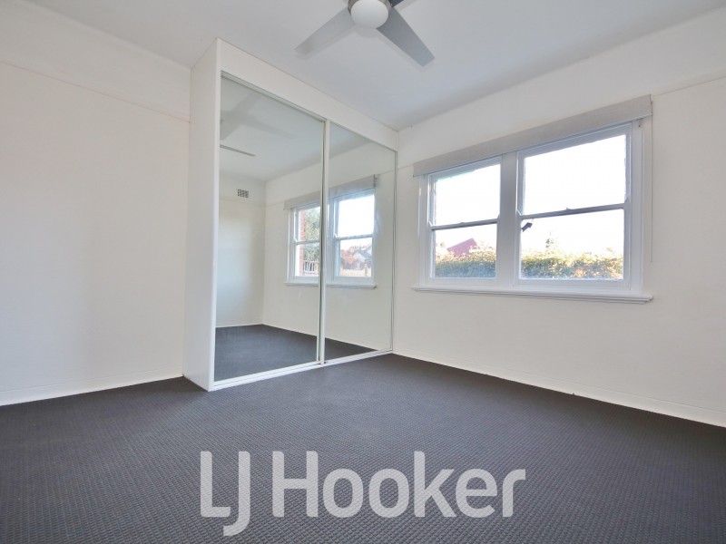 2/145 Rocket Street, Bathurst NSW 2795