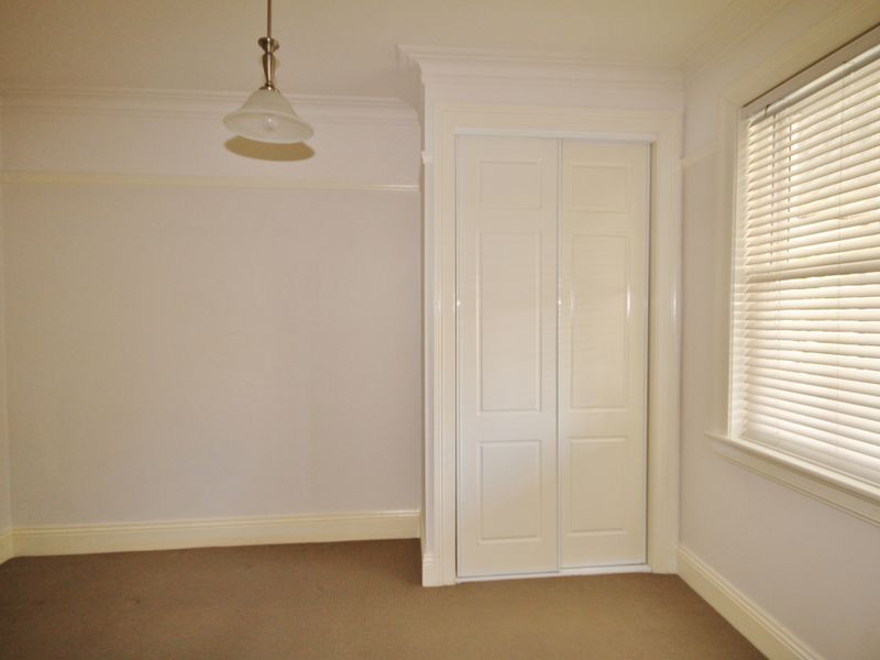 166 Piper Street, Bathurst NSW 2795