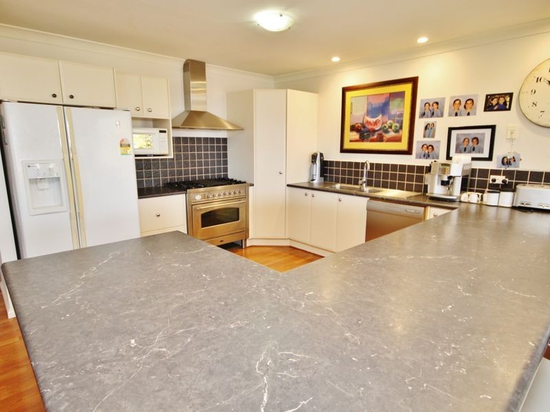 22 Willow Drive, Kelso NSW 2795