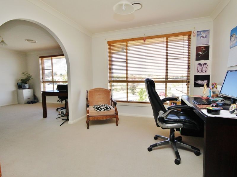 22 Willow Drive, Kelso NSW 2795