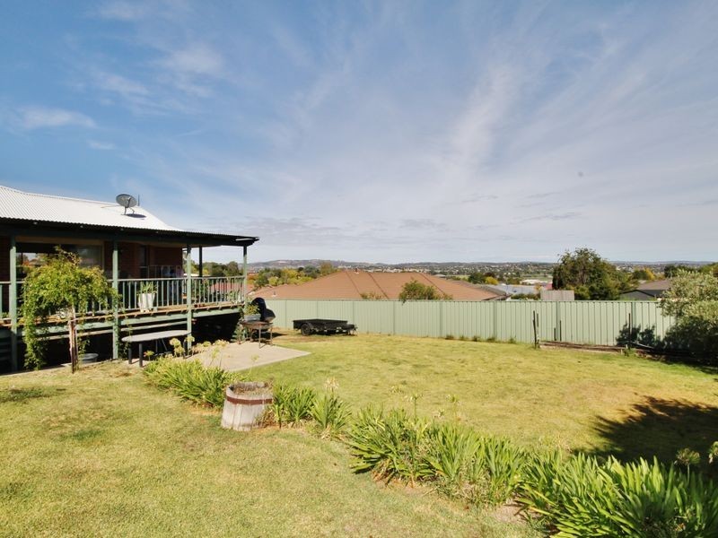 22 Willow Drive, Kelso NSW 2795
