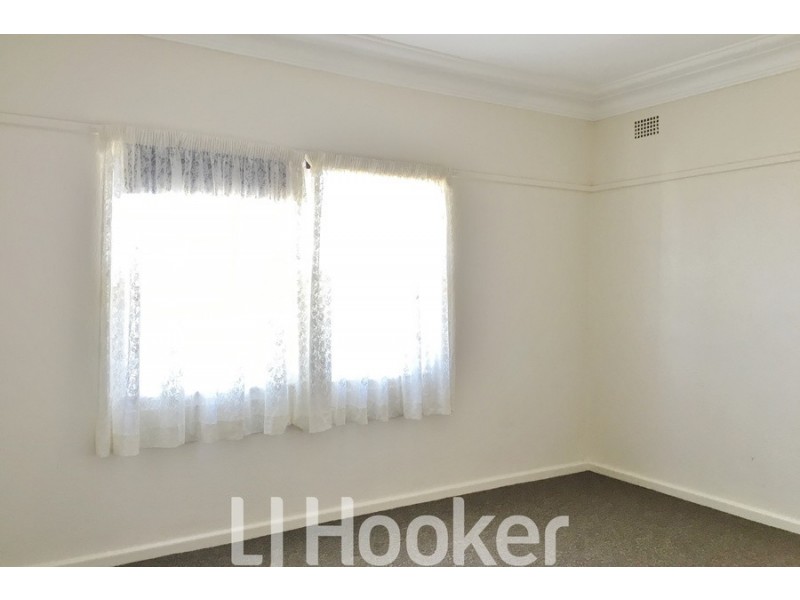 10 Hill Street, West Bathurst NSW 2795