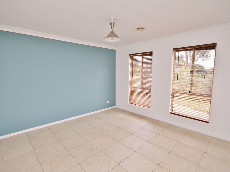 13 Locke Street, Raglan NSW 2795