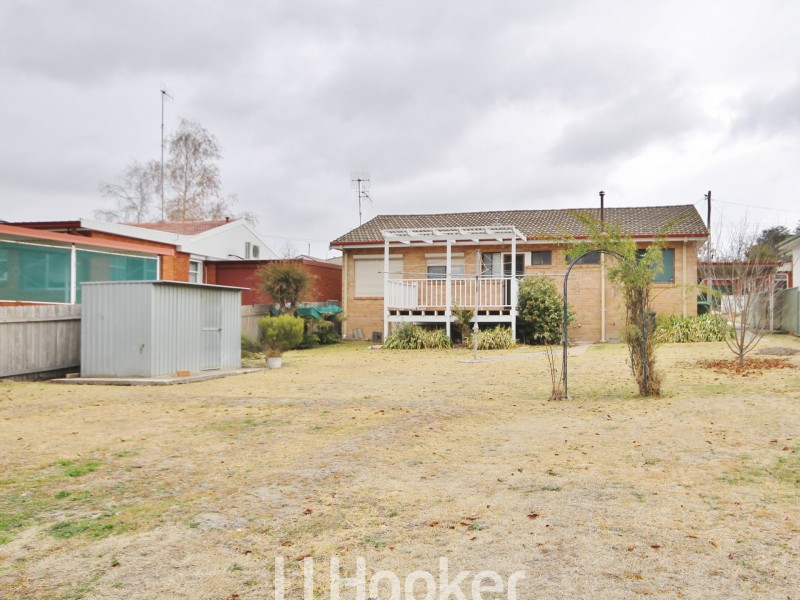 7 Loftus Street, Bathurst NSW 2795