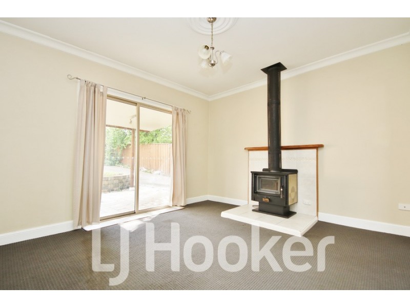 18 Cross Street, Bathurst NSW 2795