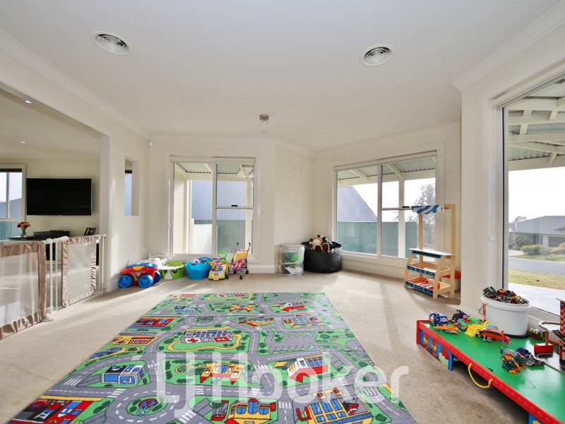 34 Darwin Drive, Llanarth NSW 2795