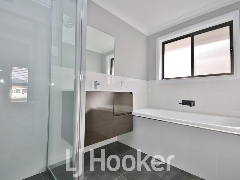 17 Keane Drive, Kelso NSW 2795