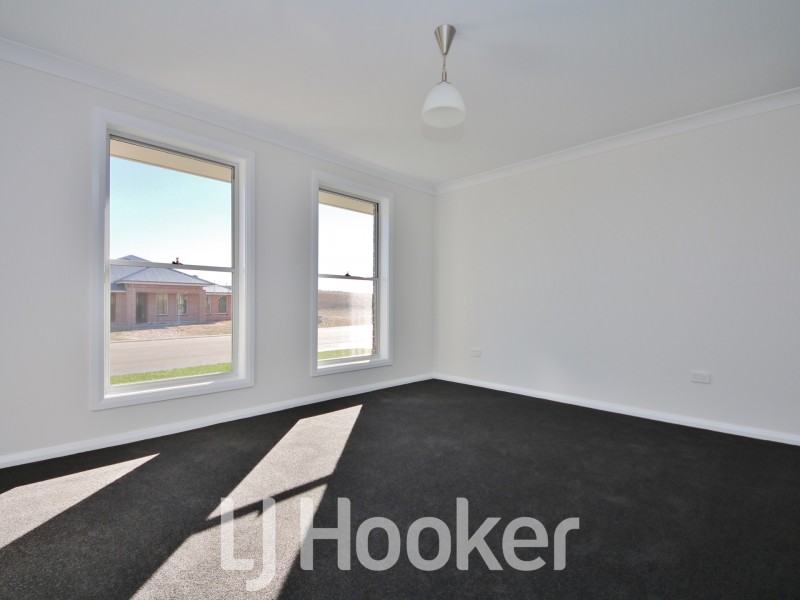 47 Emerald Drive, Kelso NSW 2795