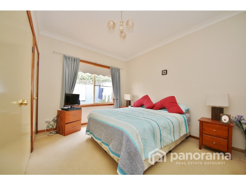 1/299A George Street, Bathurst NSW 2795