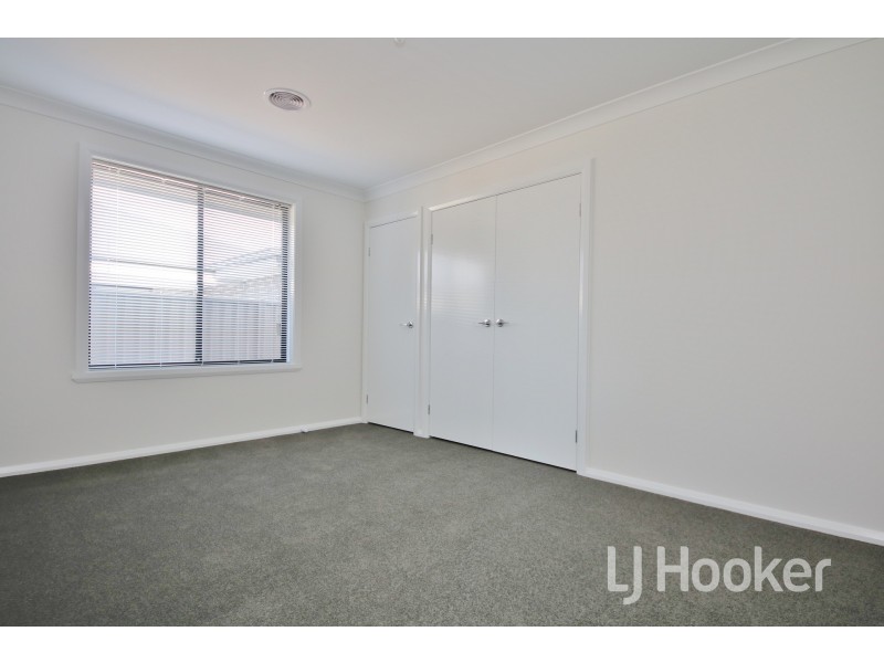 5 Maxwell Drive, Eglinton NSW 2795