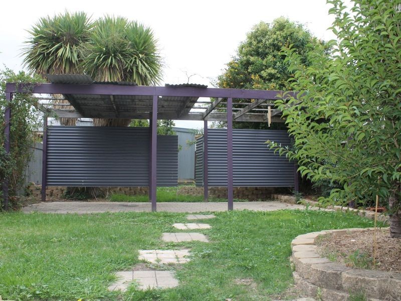 201 Bentinck St, Bathurst NSW 2795