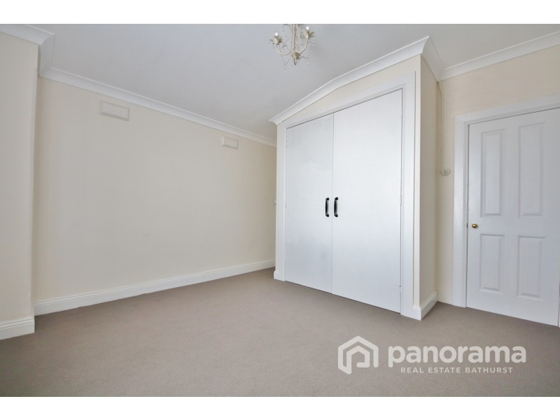 138 Russell Street, Bathurst NSW 2795