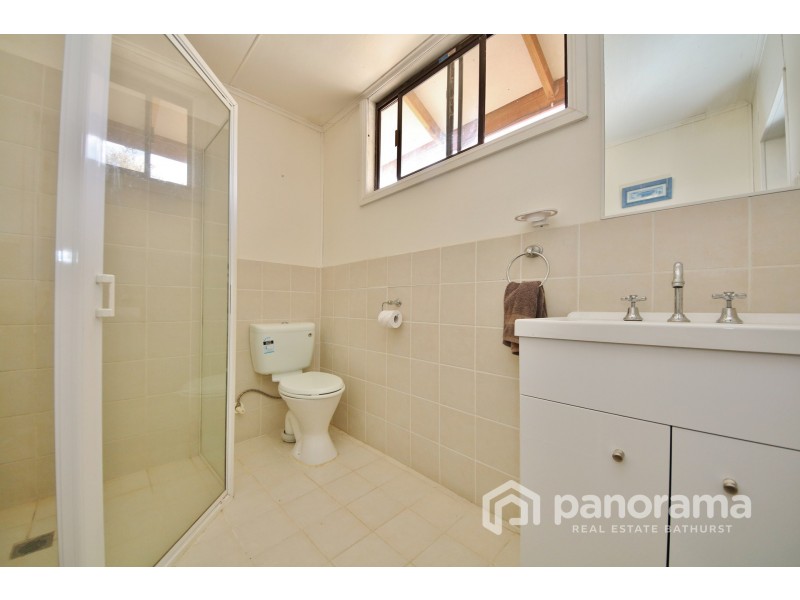 59 Woodside Drive, Mount Rankin NSW 2795