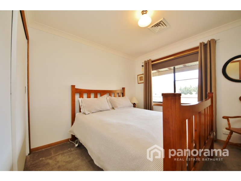 59 Woodside Drive, Mount Rankin NSW 2795