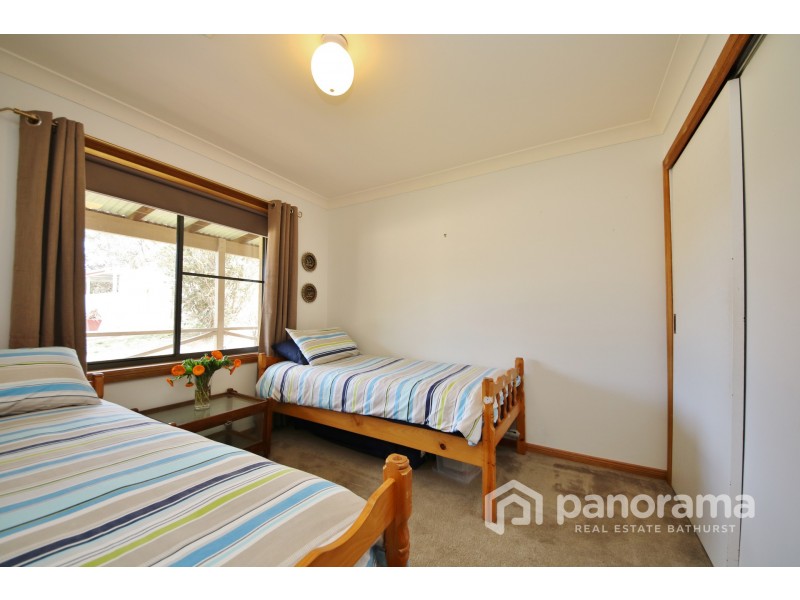 59 Woodside Drive, Mount Rankin NSW 2795