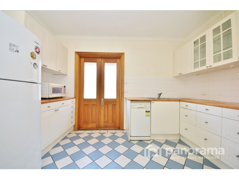 274 Rankin Street, Bathurst NSW 2795