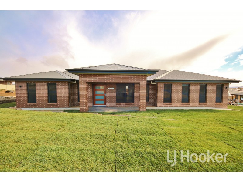 23 Mcgillan Drive, Kelso NSW 2795
