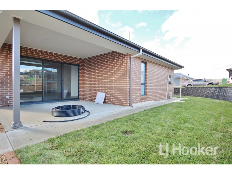 23 Mcgillan Drive, Kelso NSW 2795