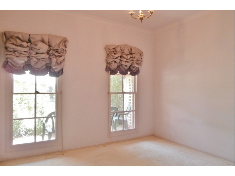 5 Cambewarra Court, Bathurst NSW 2795