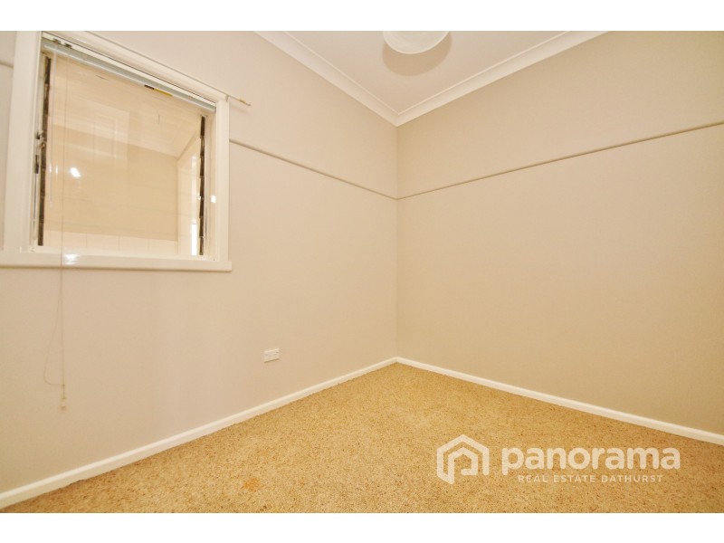 96 Durham Street, Bathurst NSW 2795