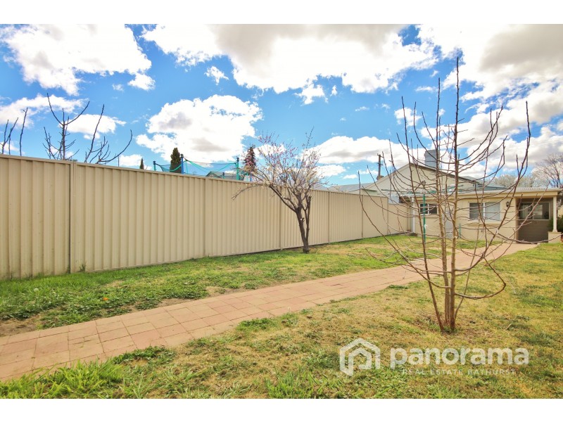 96 Durham Street, Bathurst NSW 2795