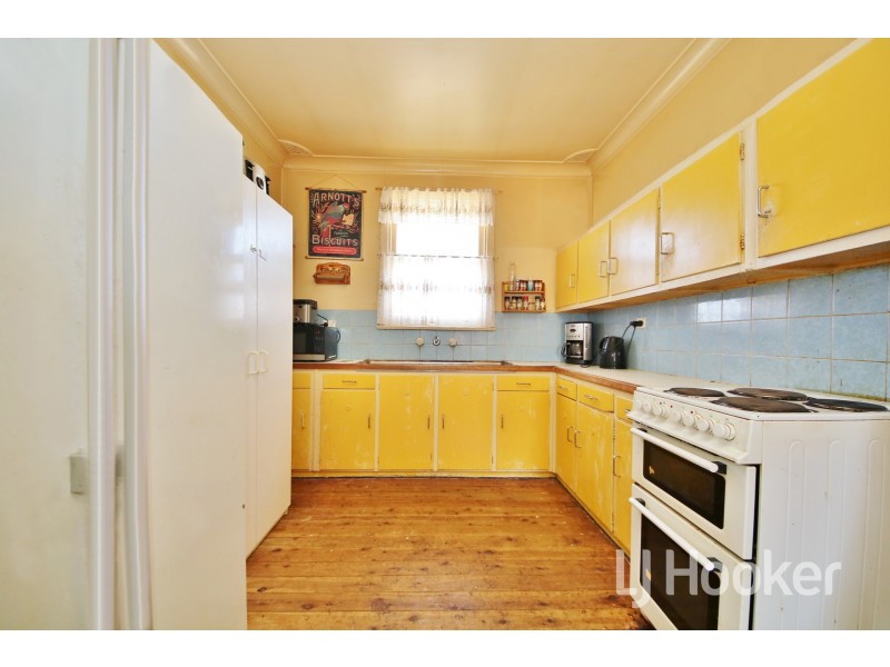 14 Commonwealth Street, West Bathurst NSW 2795