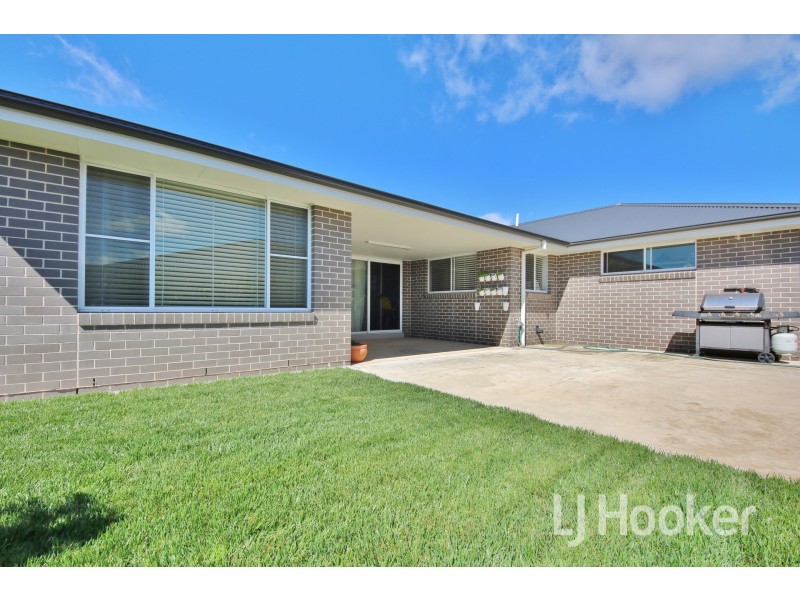 14 Gibsone Drive, Kelso NSW 2795