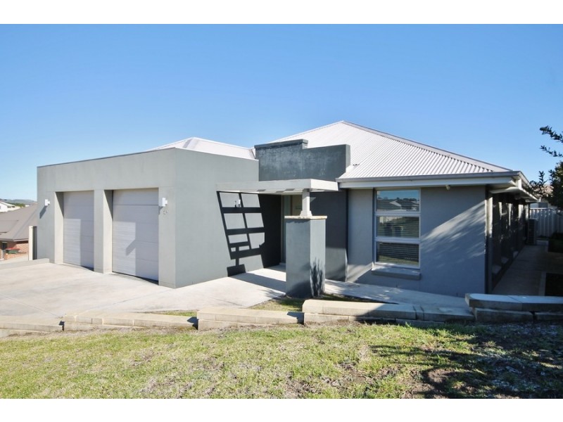 2A She Oak Close, Bathurst NSW 2795