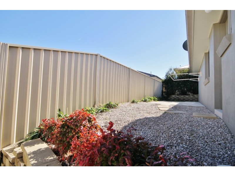 2A She Oak Close, Bathurst NSW 2795